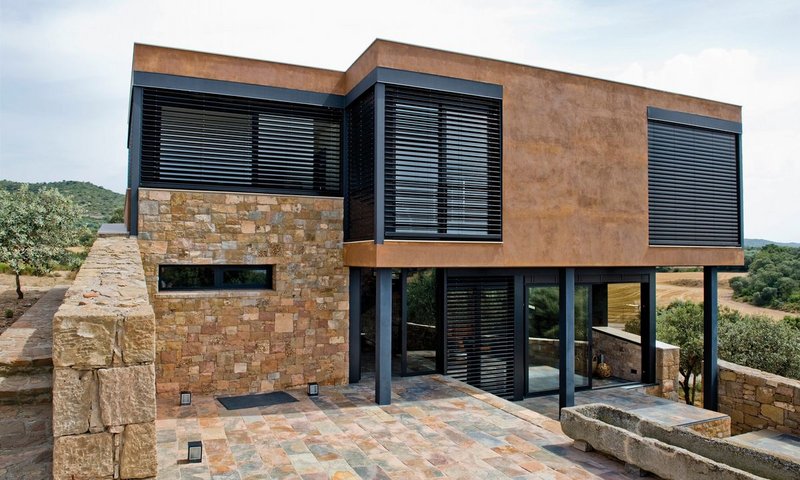 Brise-Soleil - Le brise-soleil métallique à lames reliées