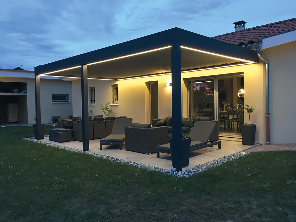 Pergola bioclimatique sur mesure Alsace